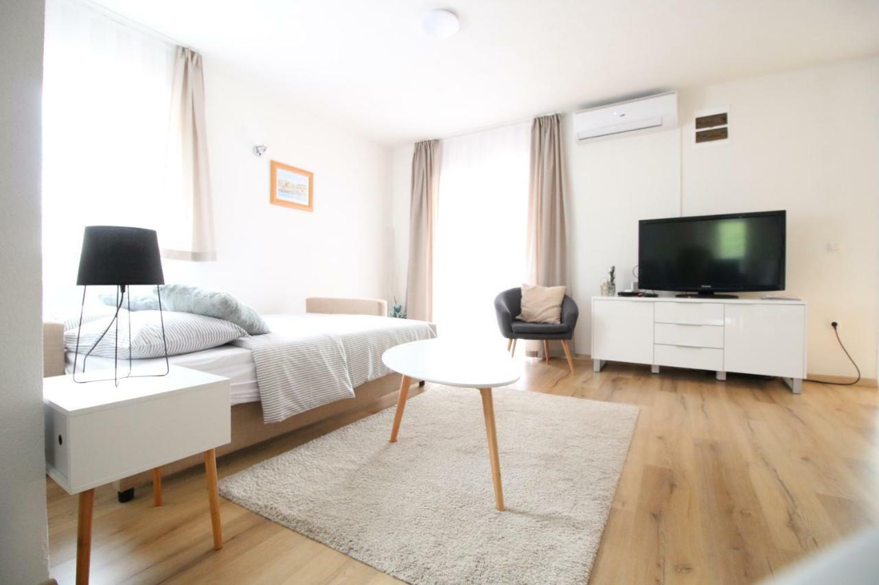 Apartments By Zec Kastav Extérieur photo
